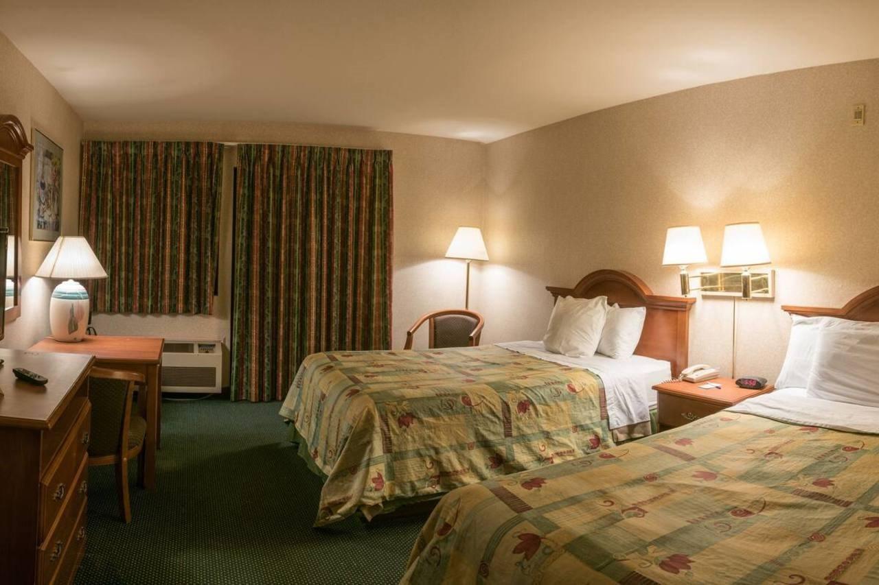 San Bernandino Inn & Suites San Bernardino Bagian luar foto