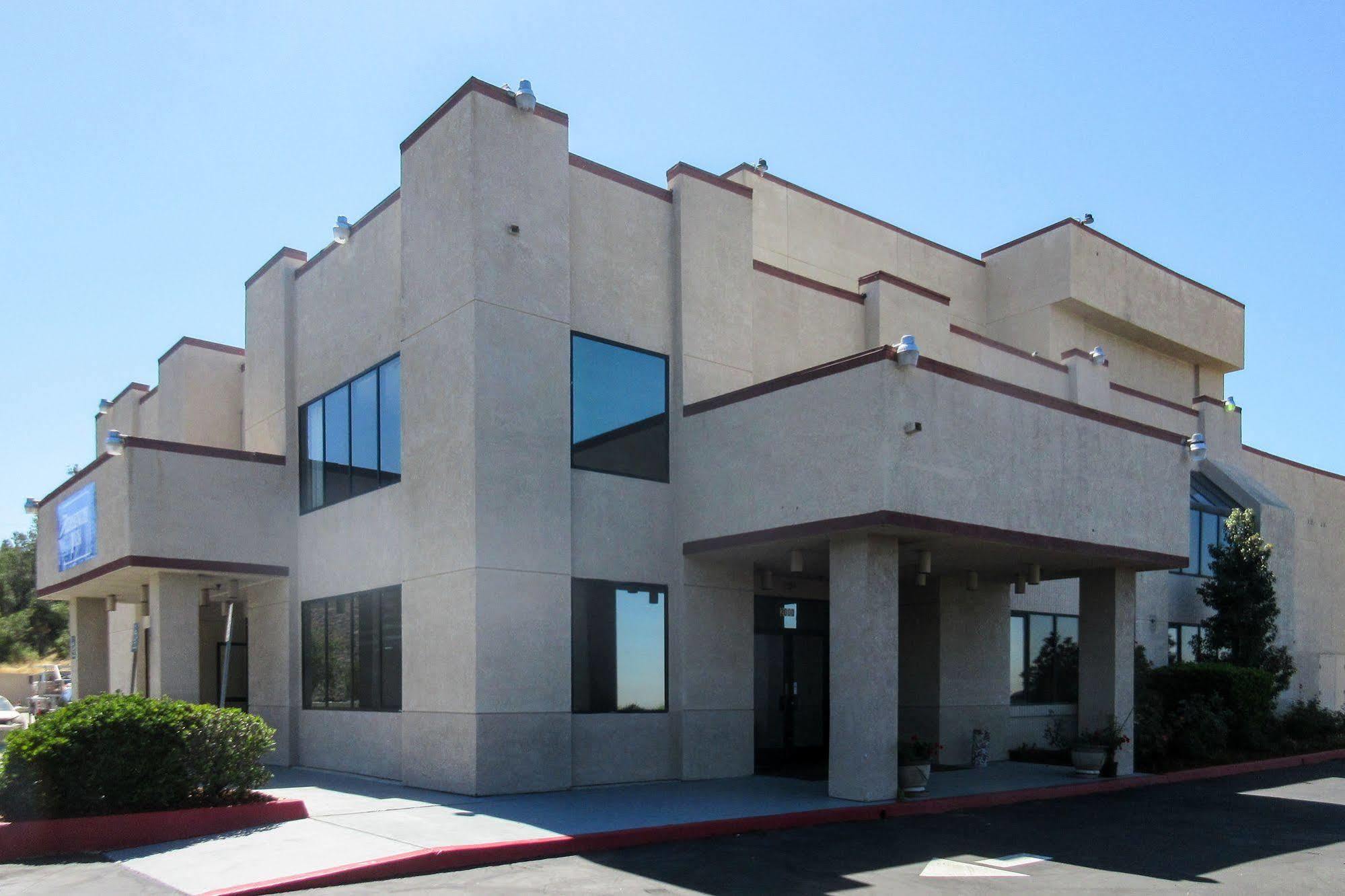 San Bernandino Inn & Suites San Bernardino Bagian luar foto