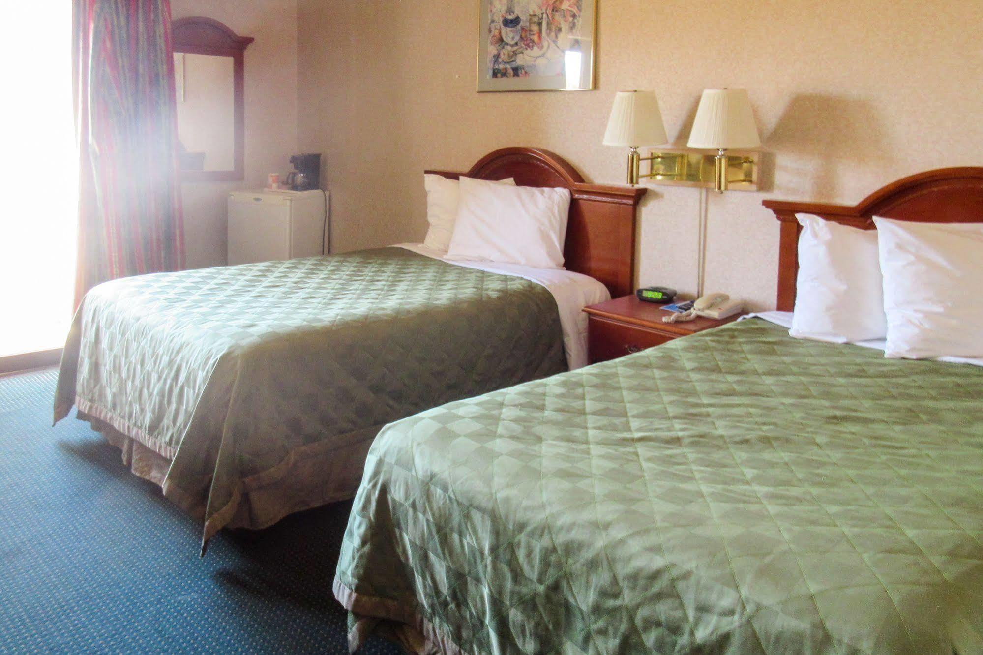 San Bernandino Inn & Suites San Bernardino Bagian luar foto