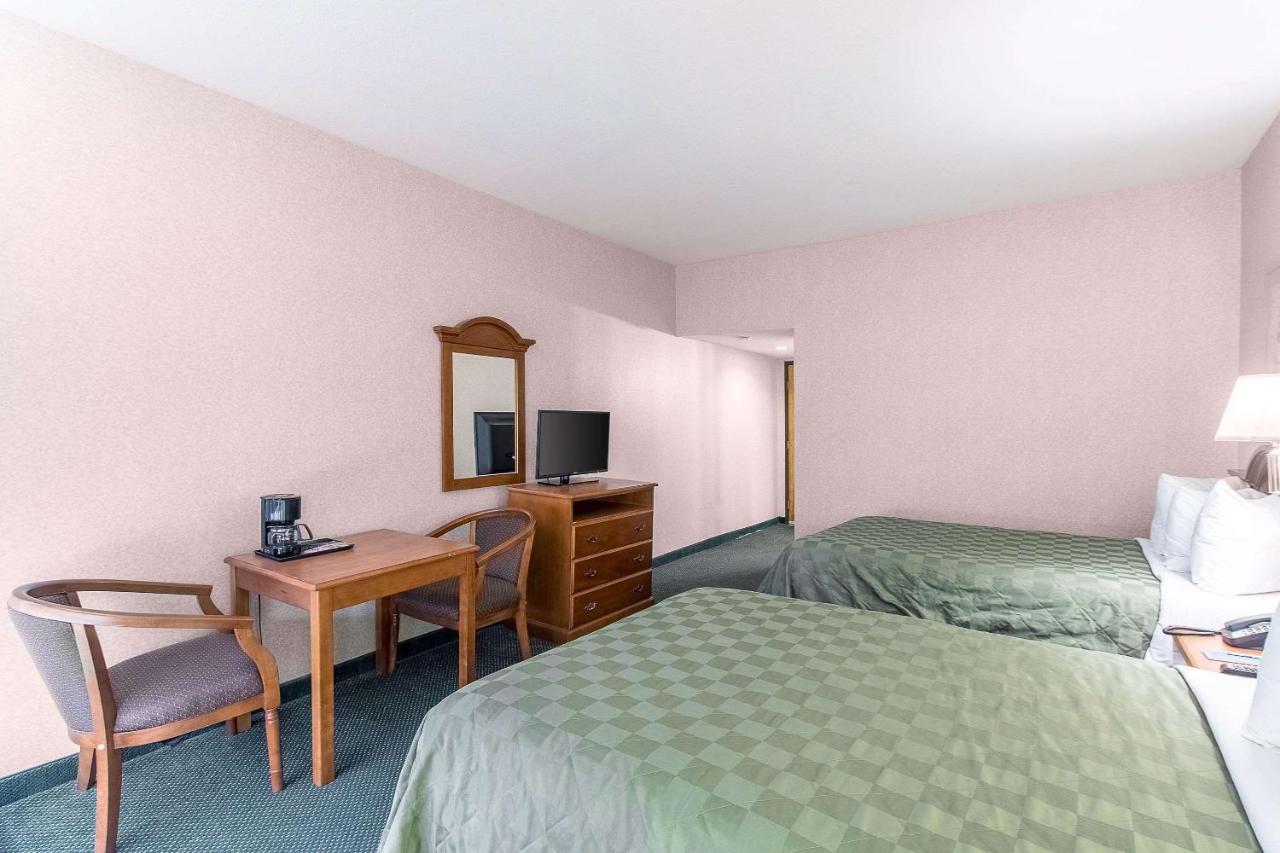 San Bernandino Inn & Suites San Bernardino Bagian luar foto