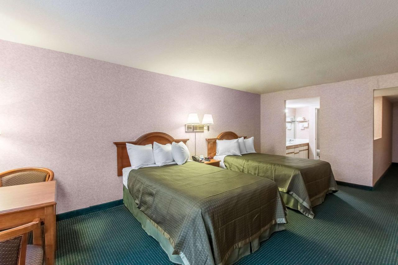San Bernandino Inn & Suites San Bernardino Bagian luar foto
